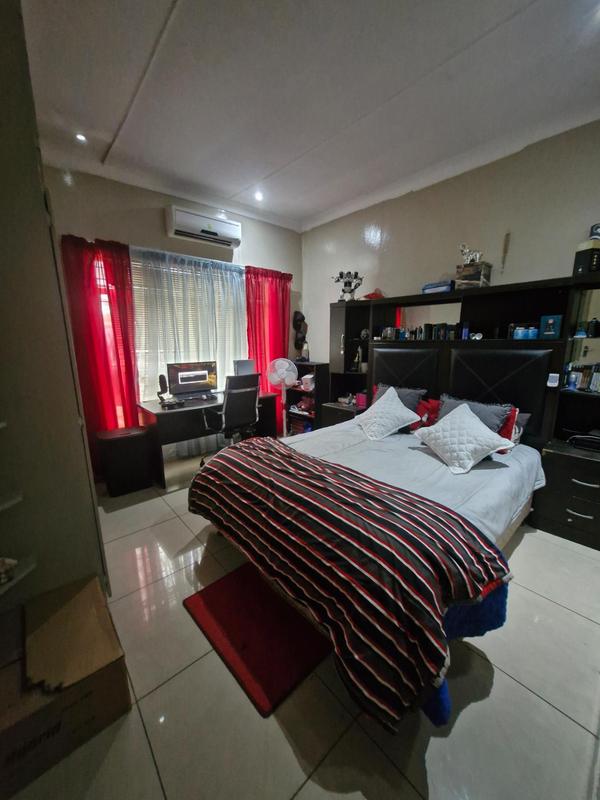 3 Bedroom Property for Sale in Vryburg North West